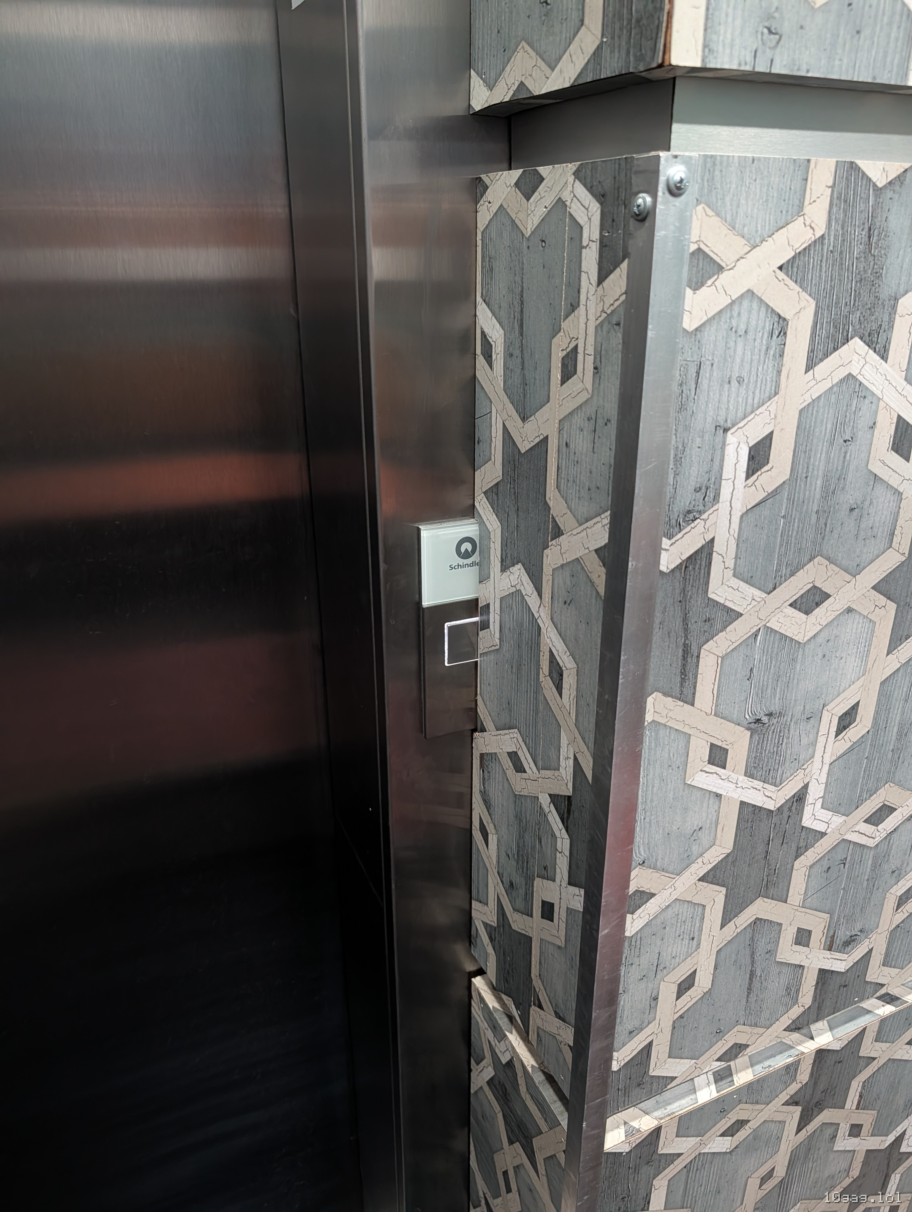 Best Western Plus (hotel) in Amarillo, TX: excellent planning between elevator installer and whoever wanted the extra cladding or whatever it's called...